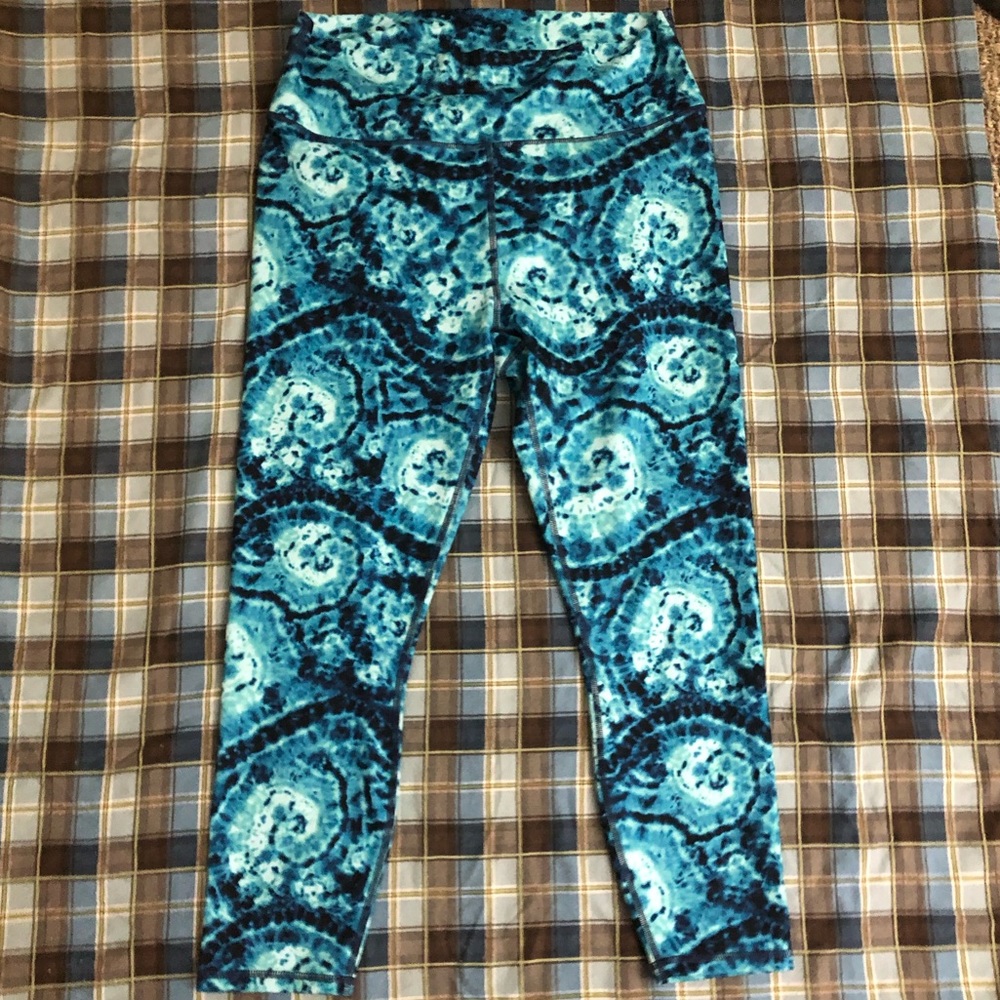 Fabletics Teal Capri Leggings XXL